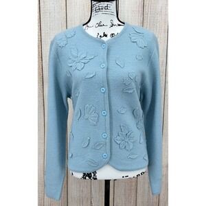Pendleton Cardigan Size Large 100% Wool Light Blue Floral Applique Beads Sweater